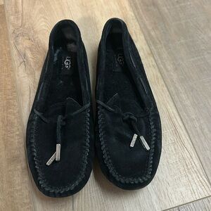 UGG women’s black fur lined moccasins size 7